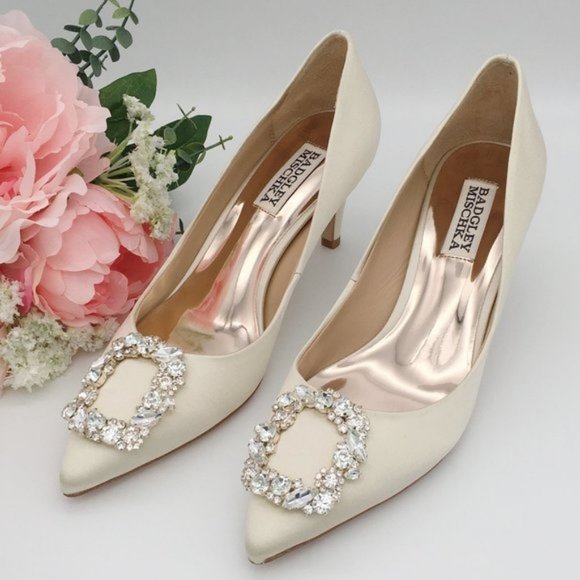 Badgley Mischka Shoes Badgley Mischka Carrie Ivory Heels New